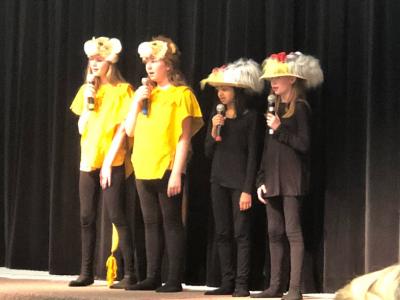 students performing The Lion King